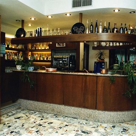 Ristorante Primula Bianca Otel Varzi Dış mekan fotoğraf