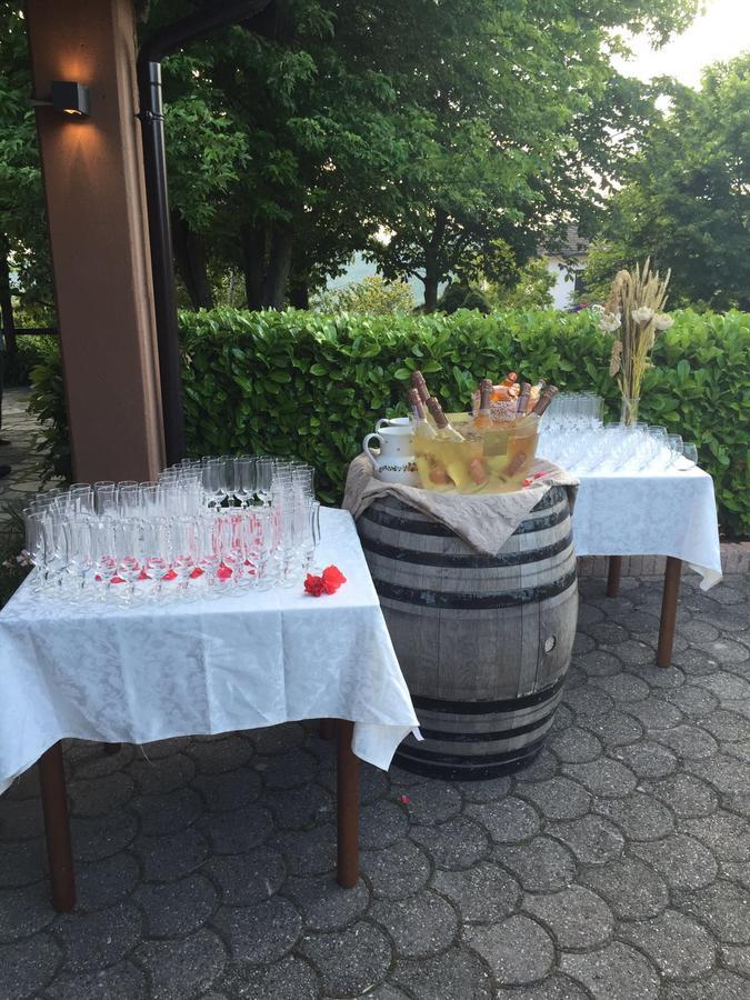 Ristorante Primula Bianca Otel Varzi Dış mekan fotoğraf