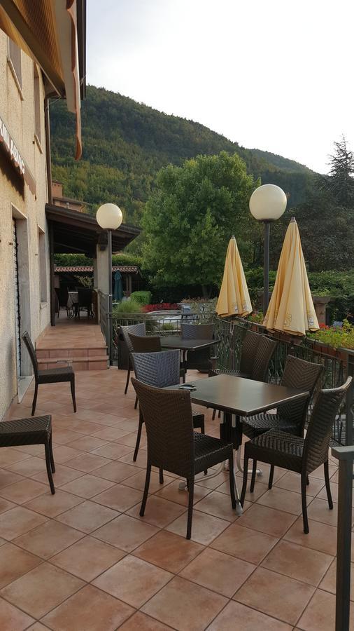 Ristorante Primula Bianca Otel Varzi Dış mekan fotoğraf