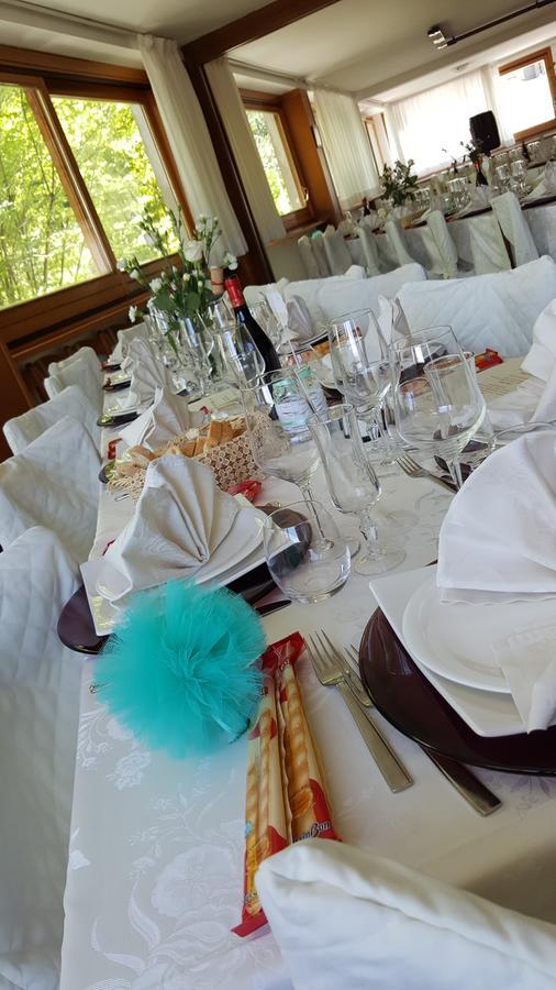 Ristorante Primula Bianca Otel Varzi Dış mekan fotoğraf