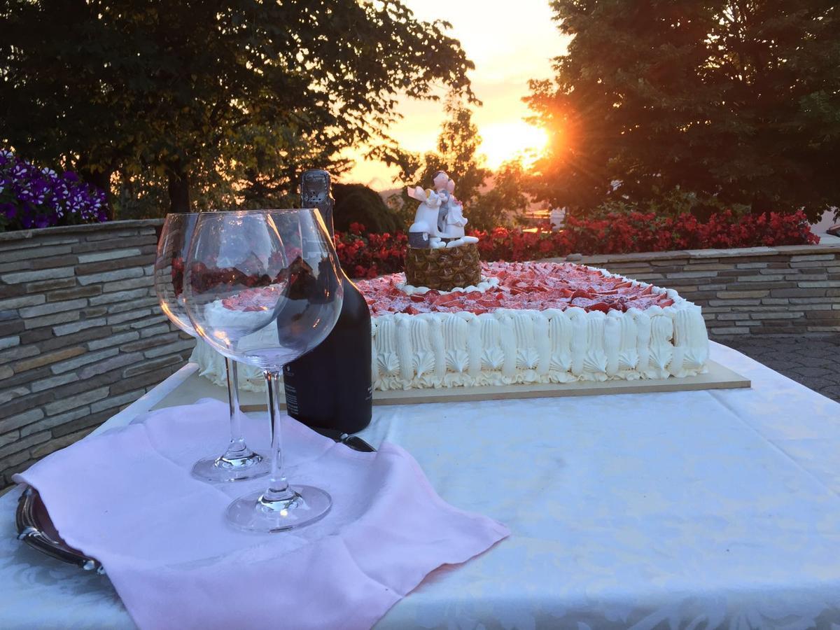 Ristorante Primula Bianca Otel Varzi Dış mekan fotoğraf