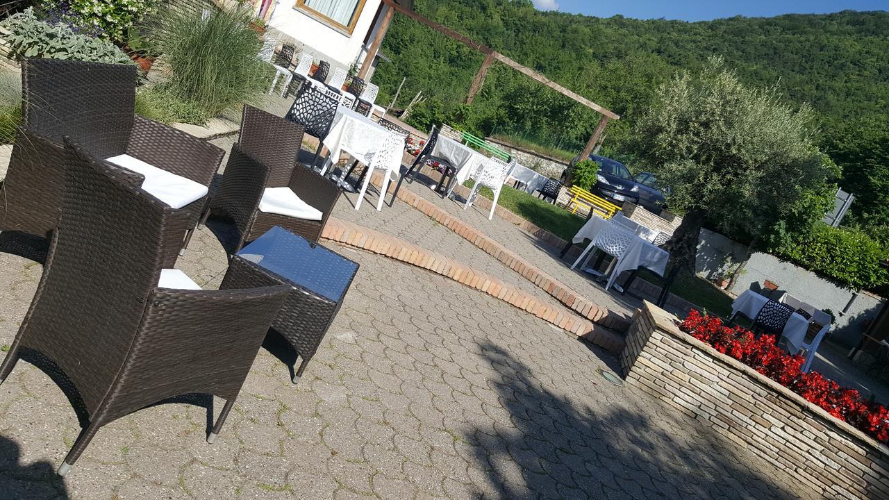 Ristorante Primula Bianca Otel Varzi Dış mekan fotoğraf