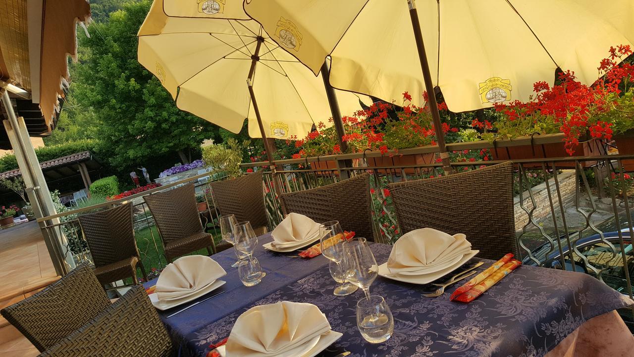 Ristorante Primula Bianca Otel Varzi Dış mekan fotoğraf