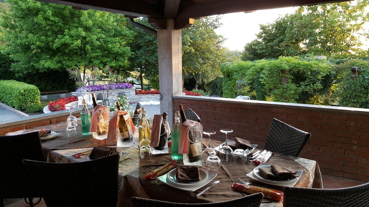 Ristorante Primula Bianca Otel Varzi Dış mekan fotoğraf
